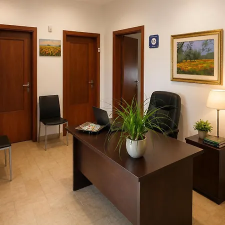 Caranna Bed & Breakfast 3*